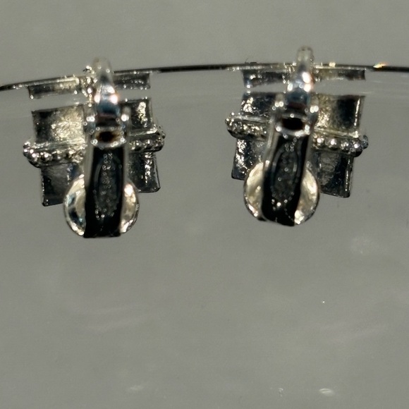 Vintage Avon Red & Silver Rhinestone Bow Clip-On Earrings - Picture 11 of 11